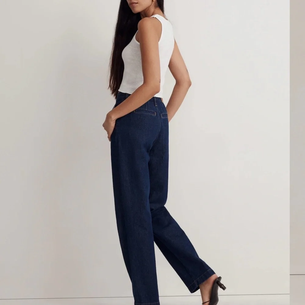 Classic Blue Women's Jeans - Picture 2 of 7